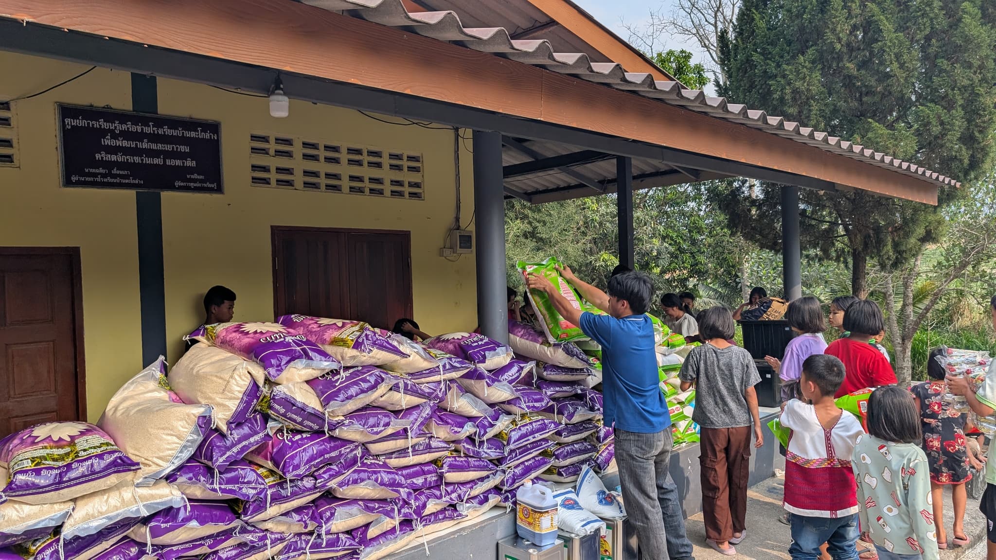 Massive rice pile at Bilay
